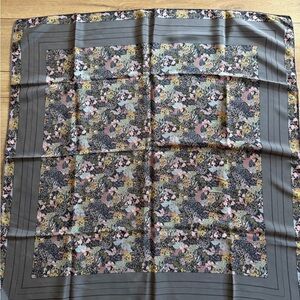 Vintage Vivienne silk scarf floral print New Condition unused size 33x33